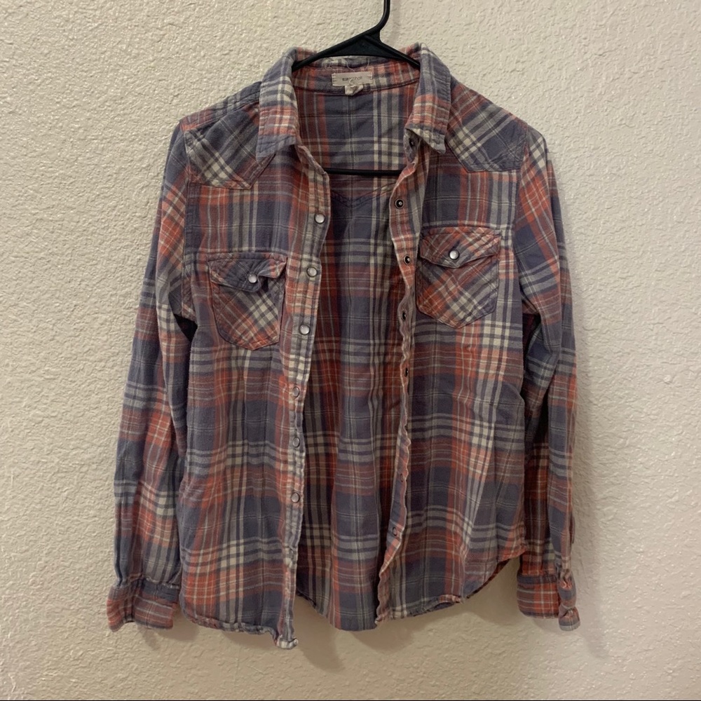 Blue asphalt flannel top faded blue & pink size M